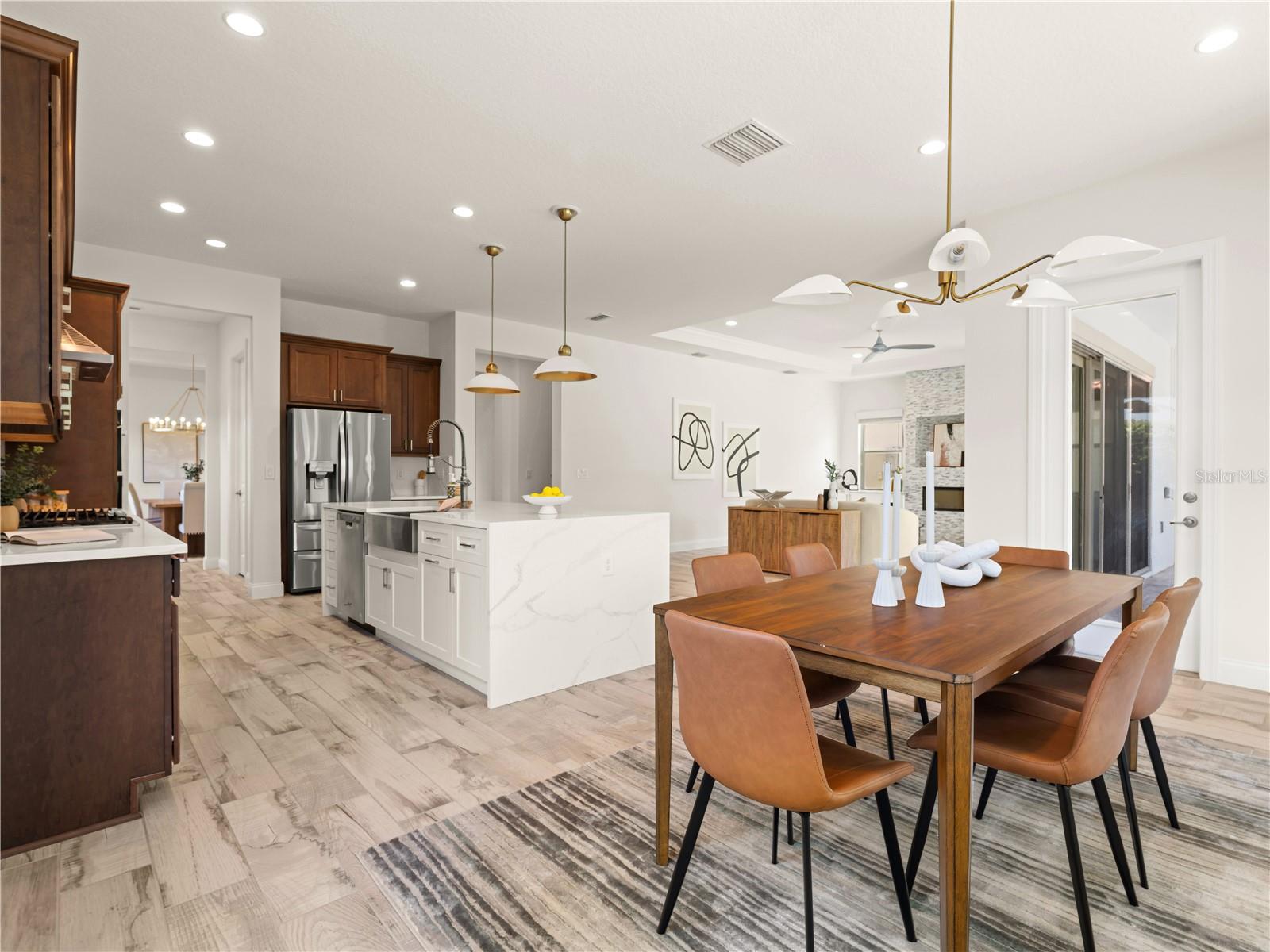 ROYAL CYPRESS PRESERVE - Residential