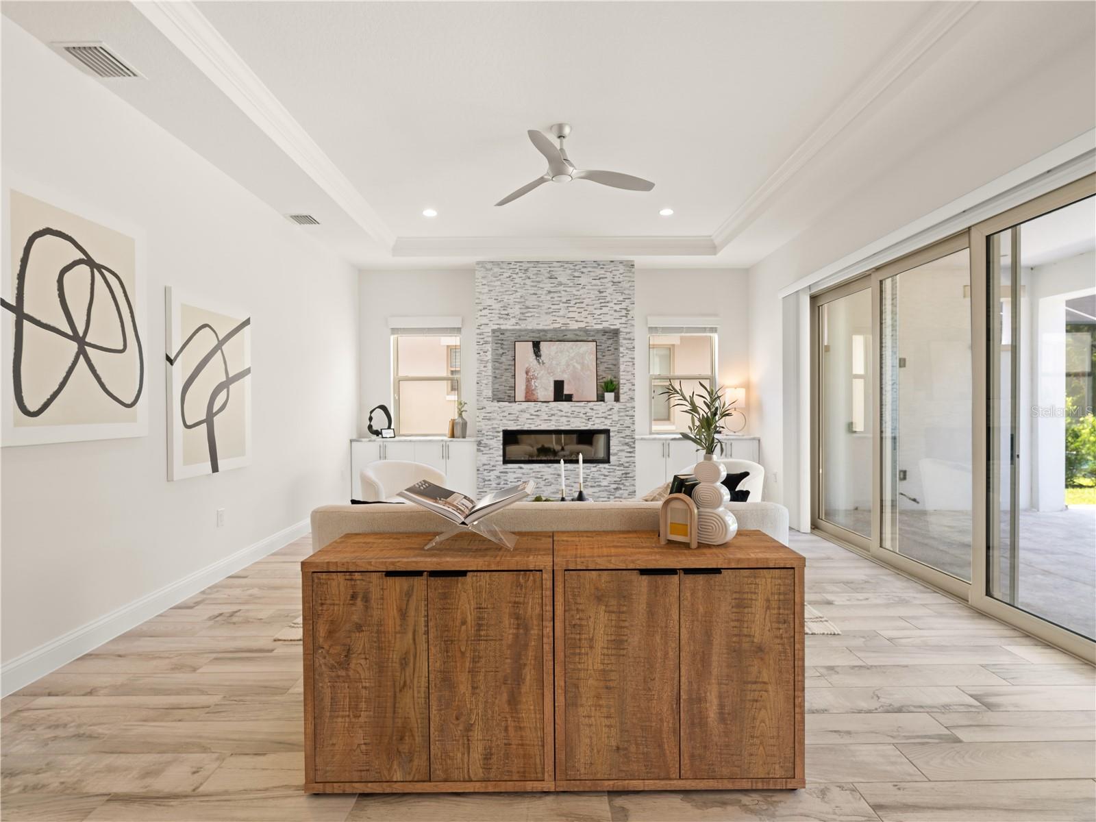 ROYAL CYPRESS PRESERVE - Residential