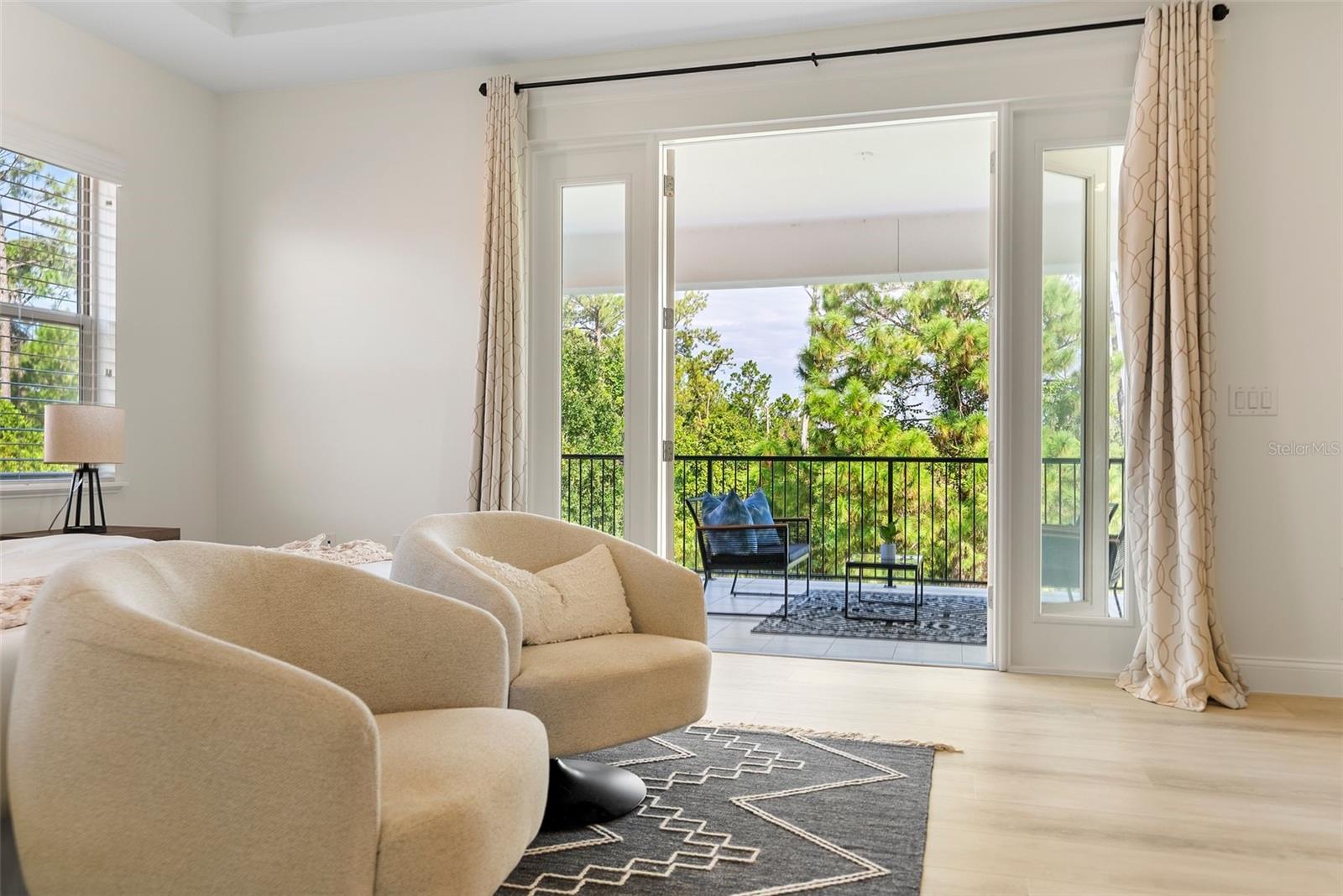 ROYAL CYPRESS PRESERVE - Residential