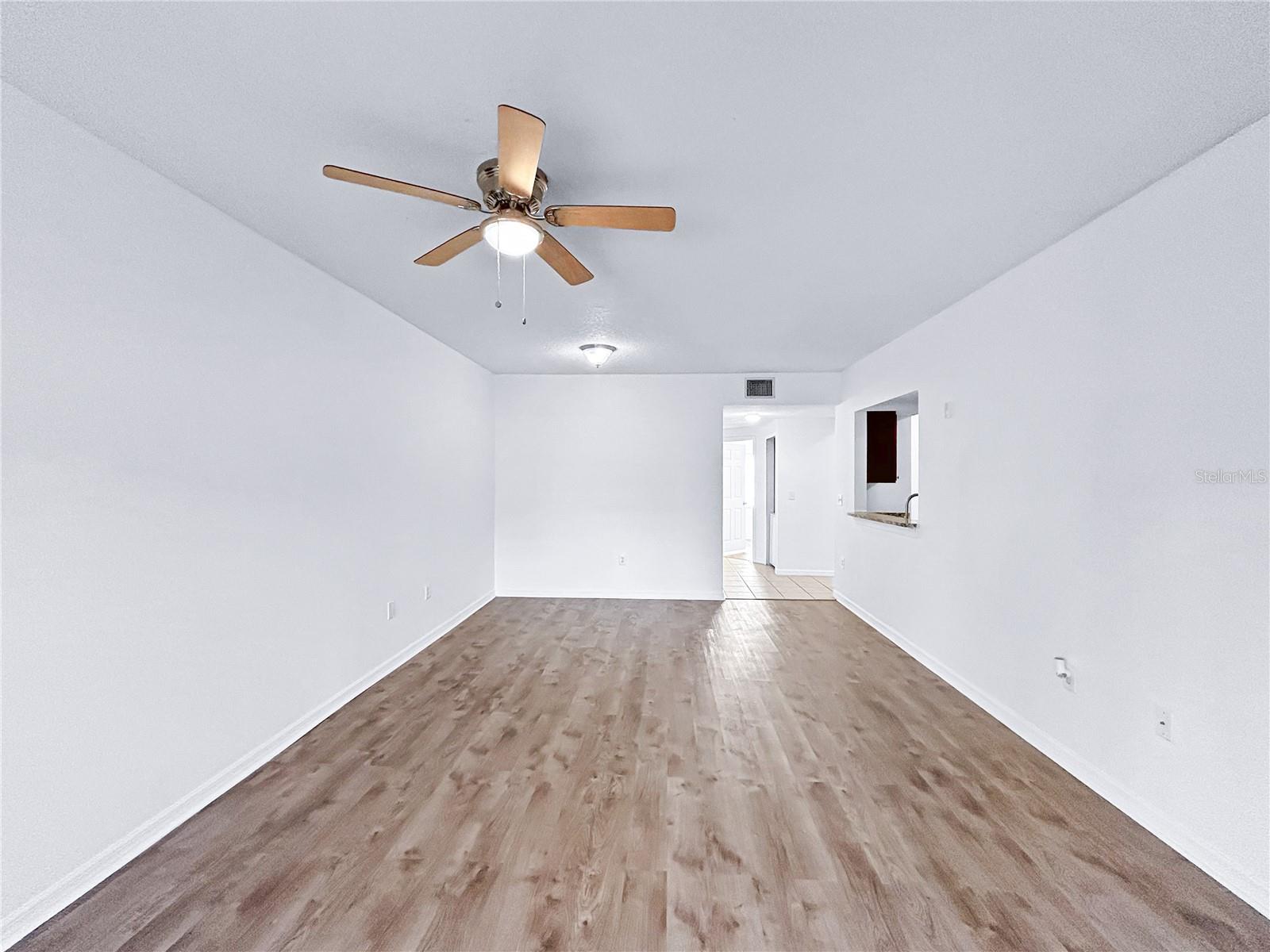 VILLAGES OF BLOOMINGDALE CONDO - Residential