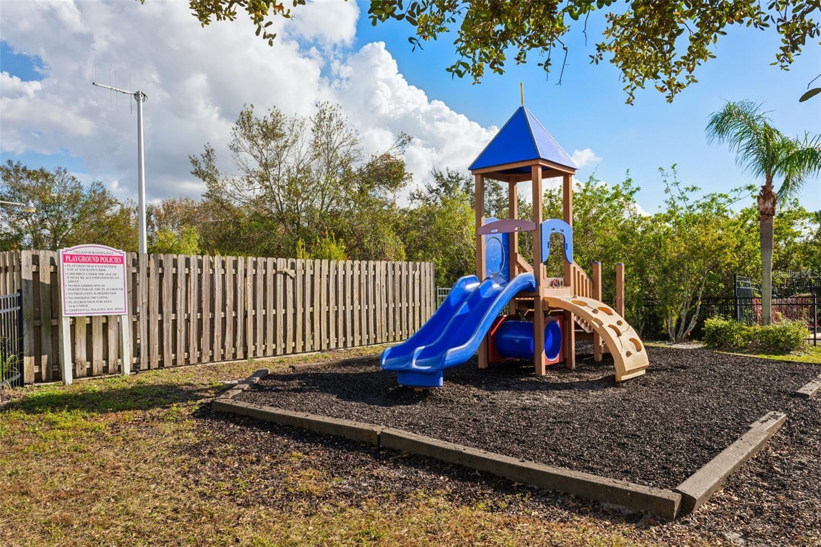 VILLAGES OF BLOOMINGDALE CONDO - Residential