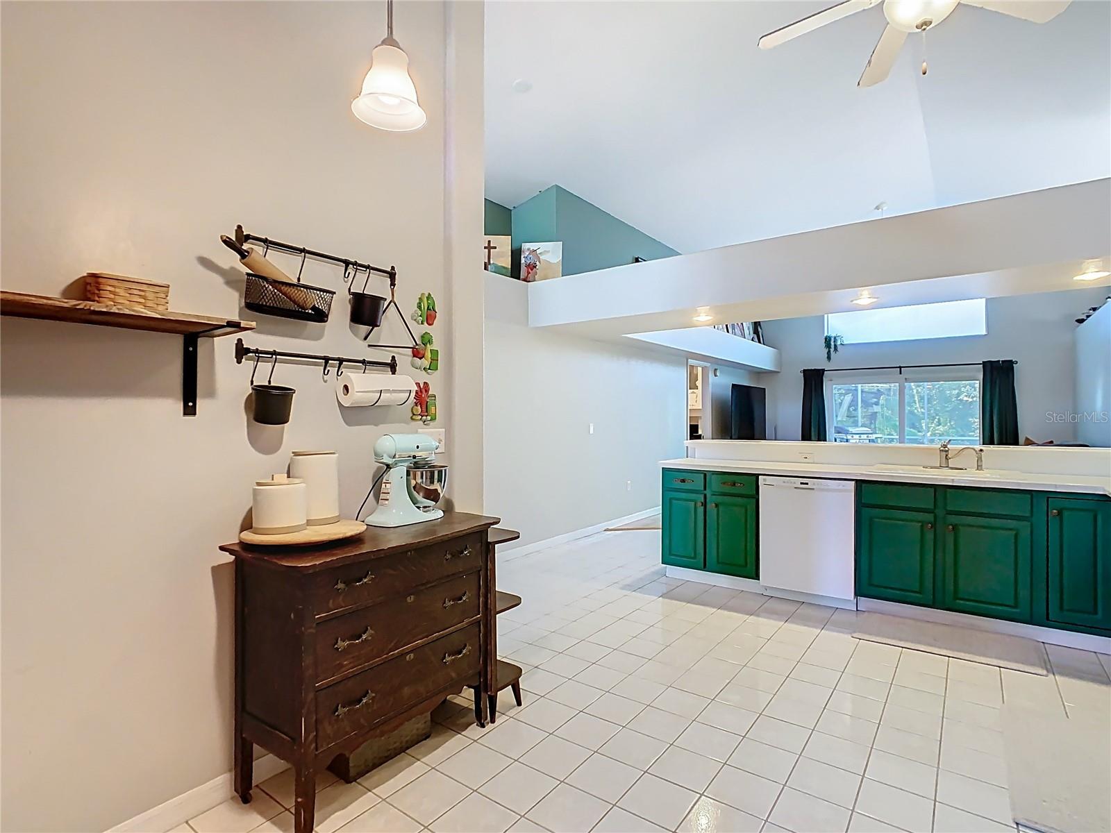 OVERLOOK ESTATES - Residential