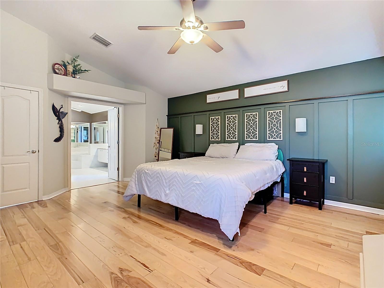 OVERLOOK ESTATES - Residential