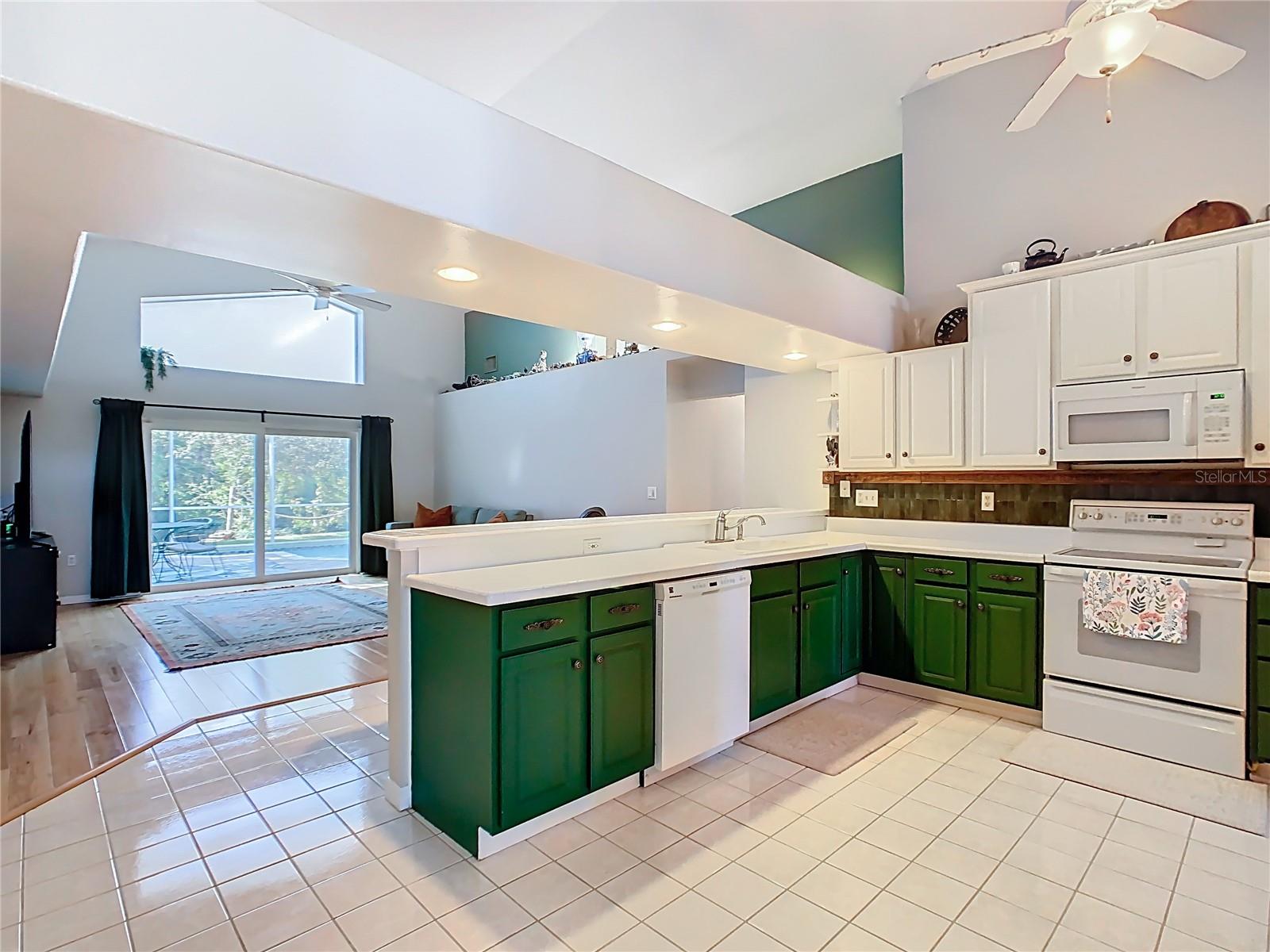 OVERLOOK ESTATES - Residential