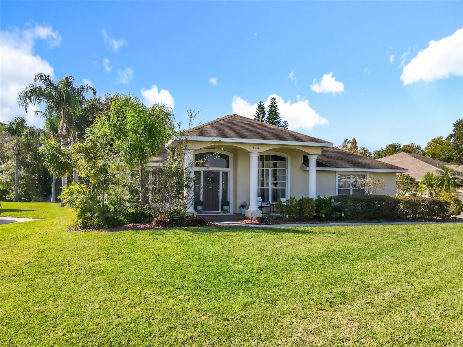 OVERLOOK ESTATES - Residential