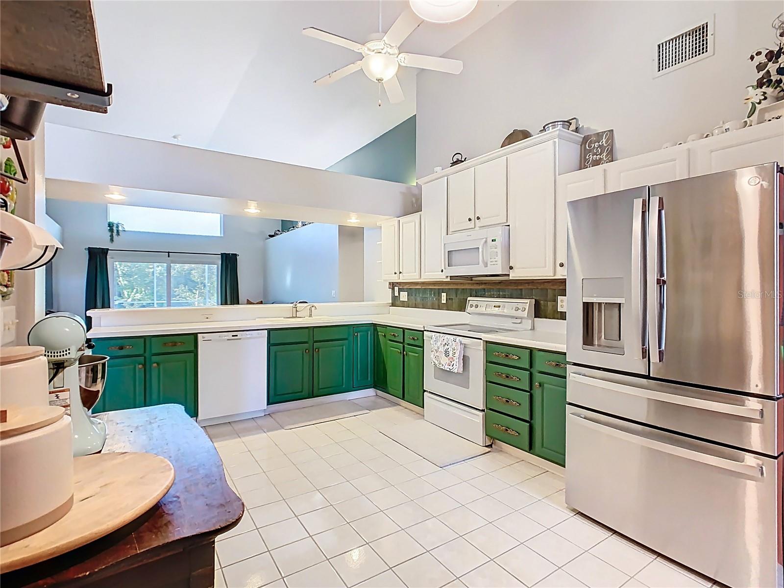 OVERLOOK ESTATES - Residential