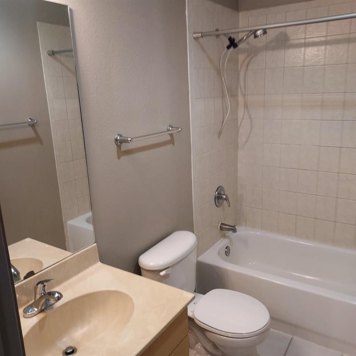 INTERBAY - Residential Lease