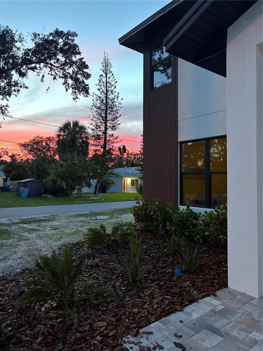 14733 SUNSET DRIVE
