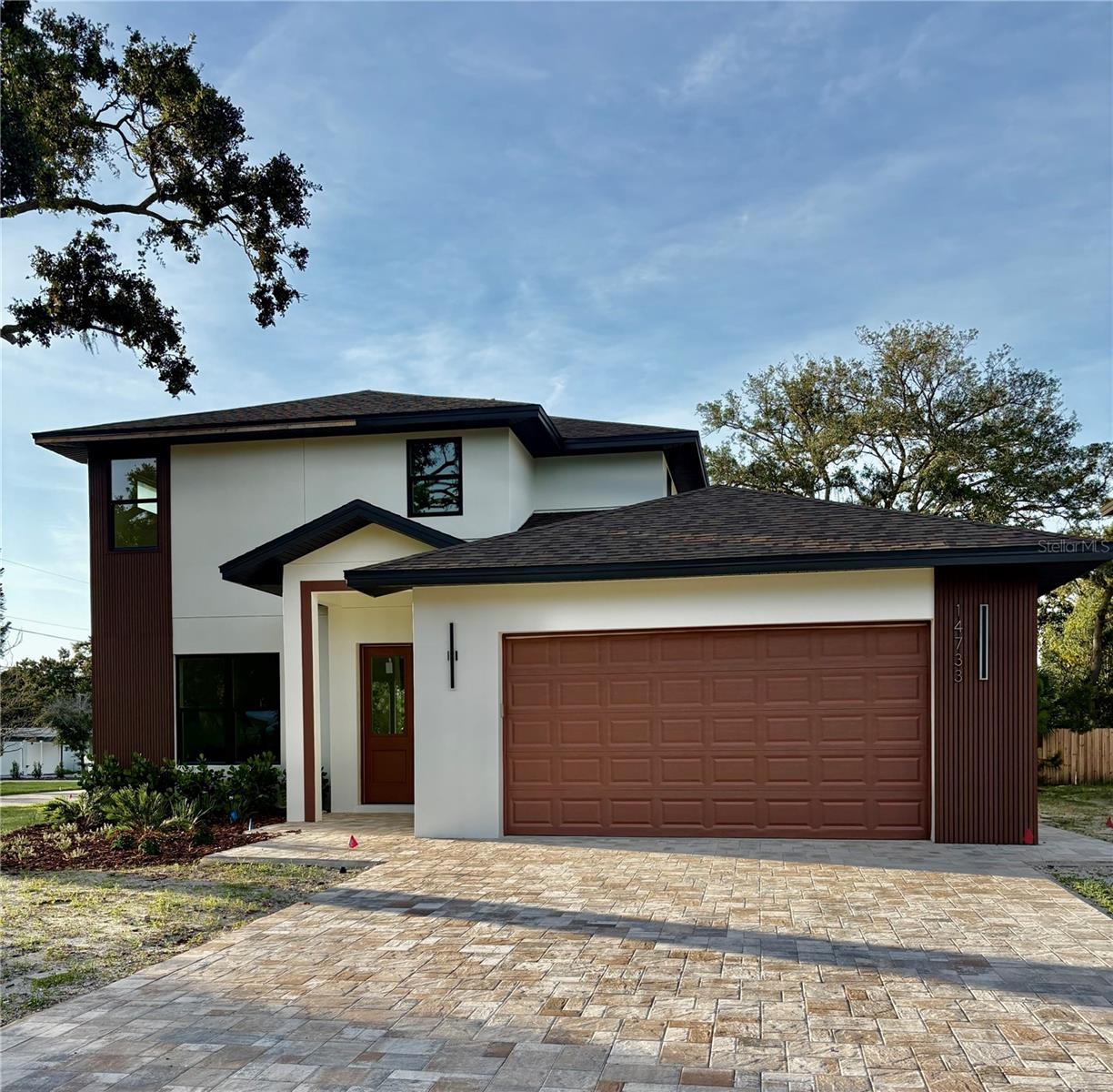 14733 SUNSET DRIVE
