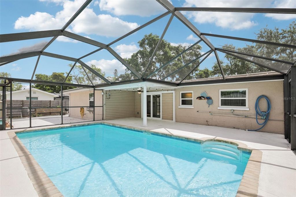 Photo of 6220 Murdock Avenue, Sarasota, FL 34231 (MLS # TB8397185)