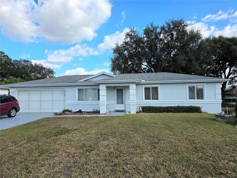Photo of 10131 SW 62nd Terrace Road, Ocala, FL 34476 (MLS # OM715585)