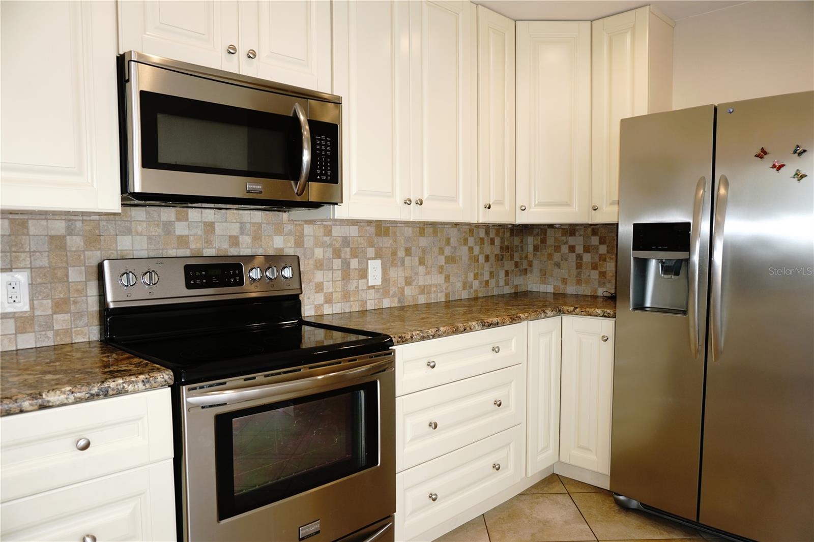 TAHITIAN GARDENS CONDO - Residential