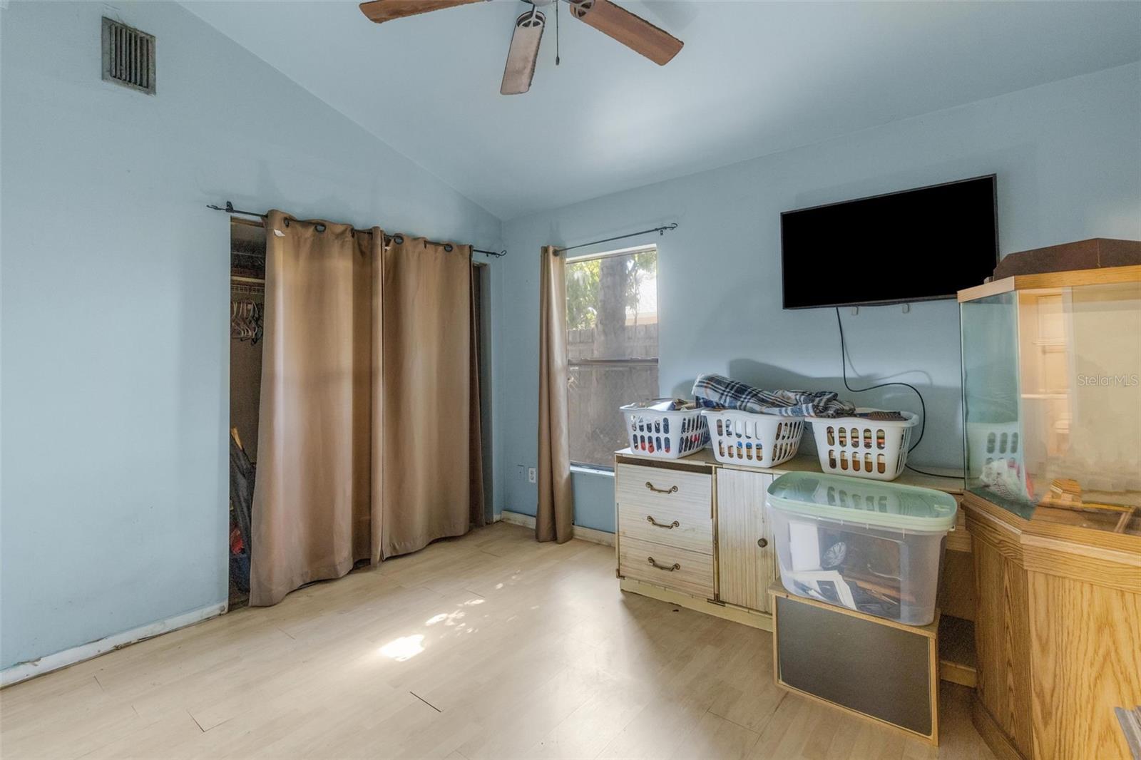 PALM GROVE - Residential Income