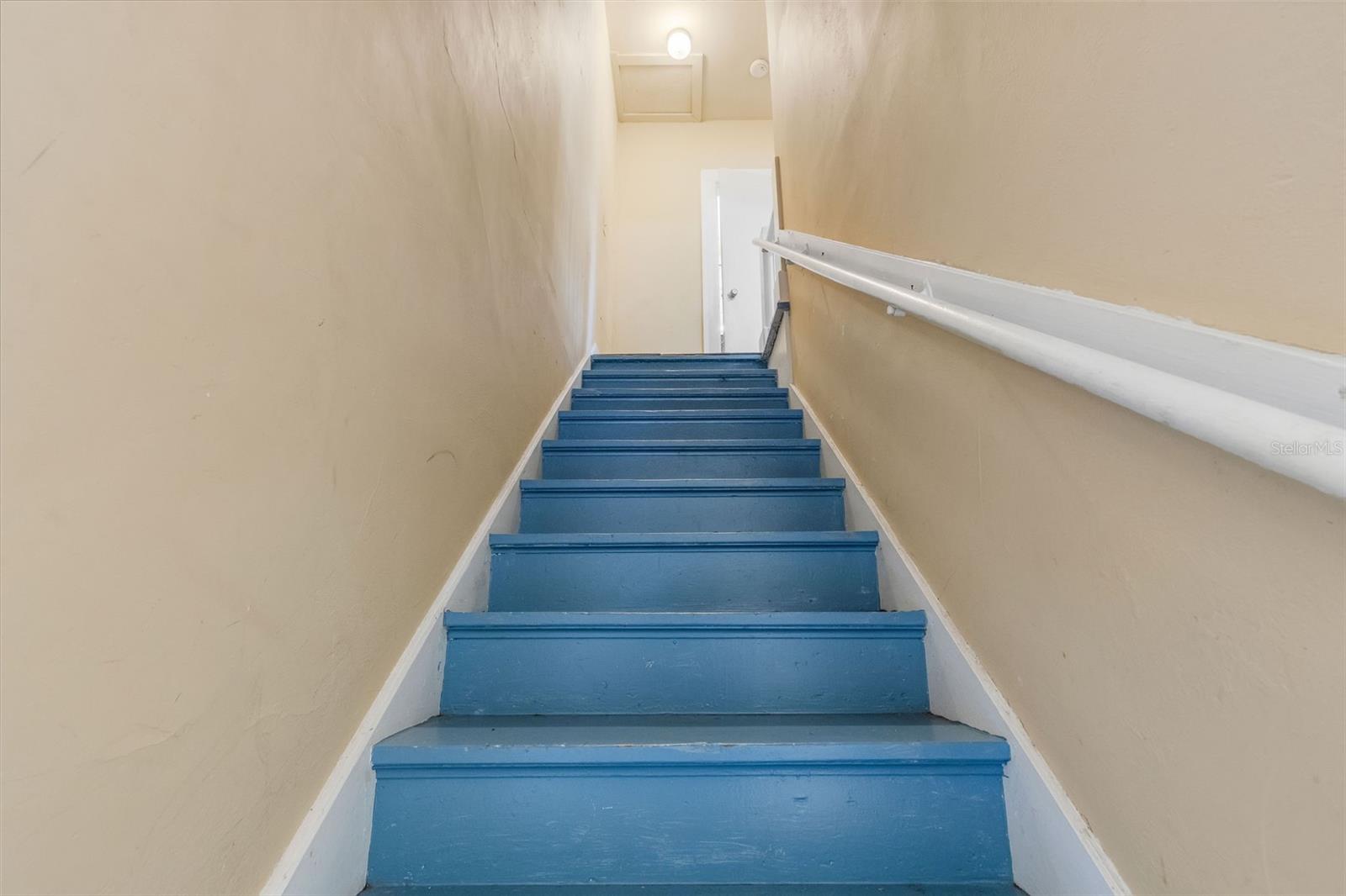 PALM GROVE - Residential Income