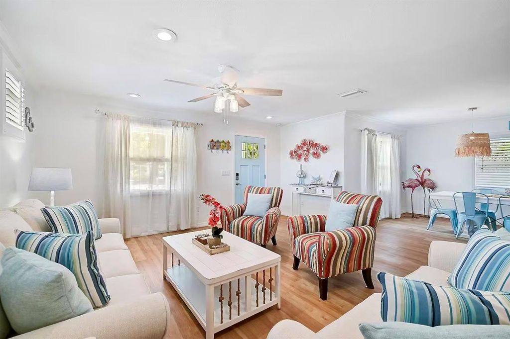 Photo of 316 30th Street W, Bradenton, FL 34205 (MLS # A4673787)