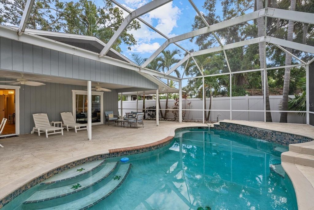 Photo of 316 30th Street W, Bradenton, FL 34205 (MLS # A4673787)