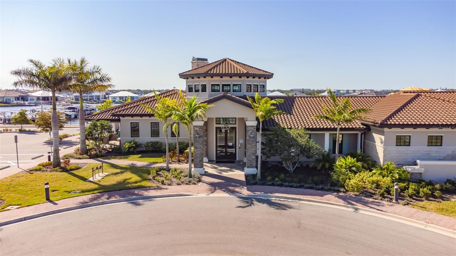SANCTUARY COVE - Residential