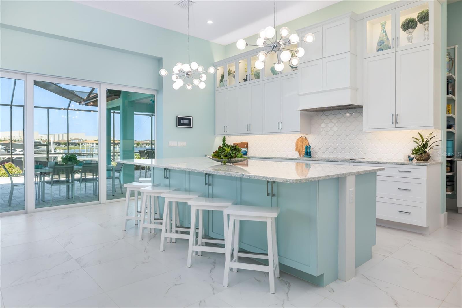 SANCTUARY COVE - Residential