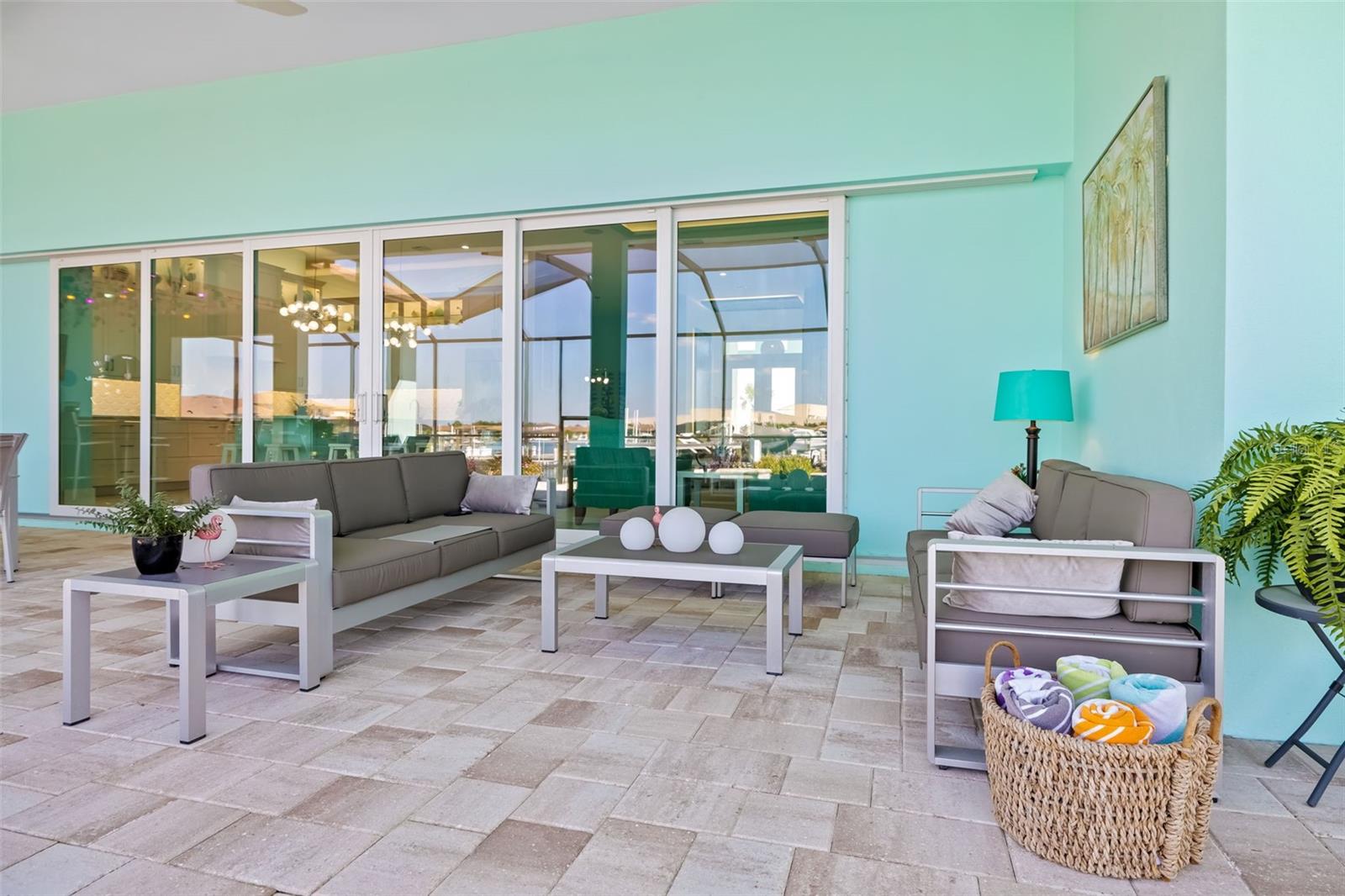 SANCTUARY COVE - Residential