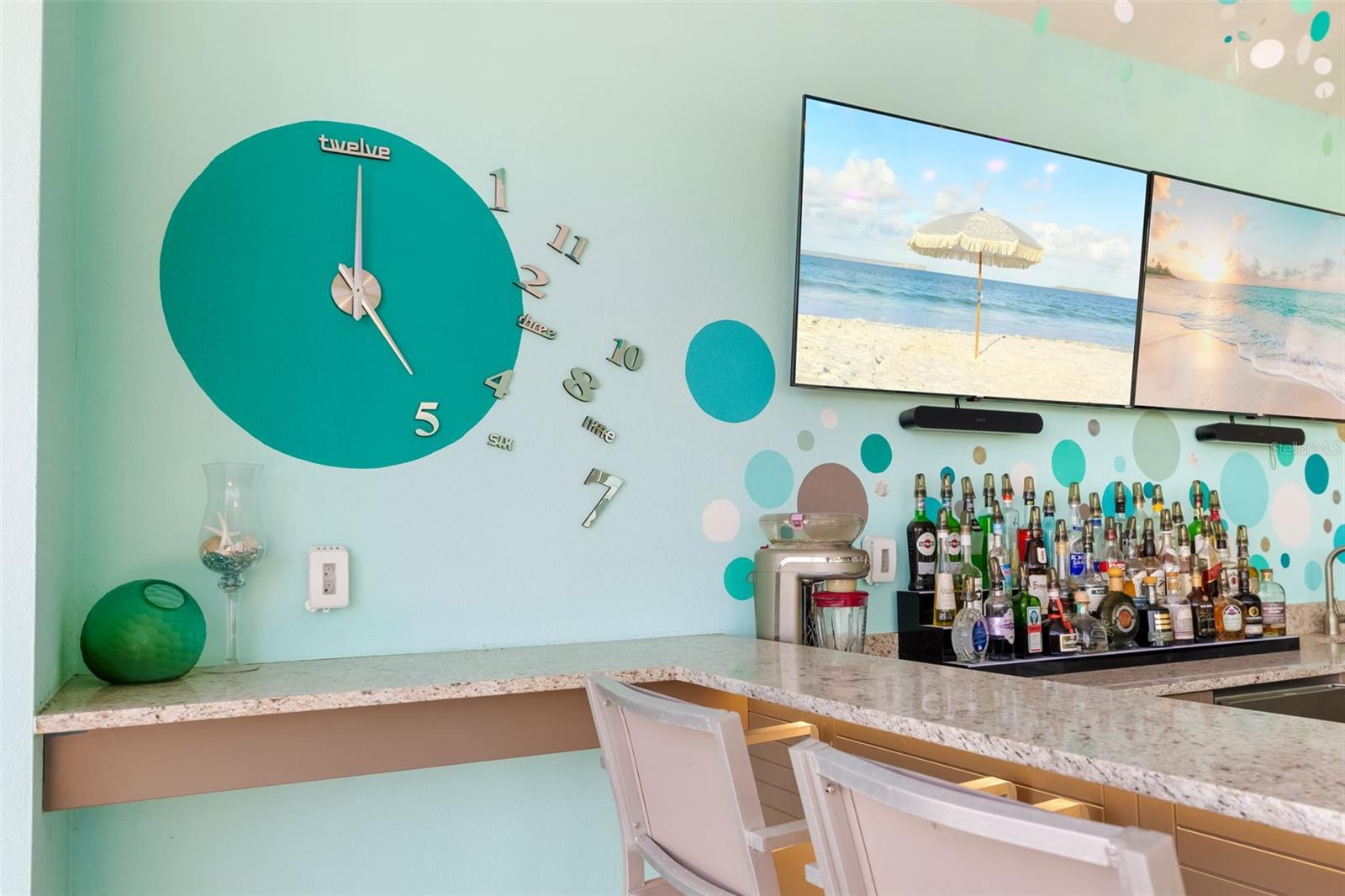 SANCTUARY COVE - Residential