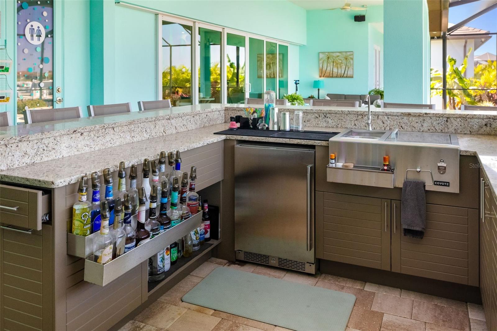 SANCTUARY COVE - Residential
