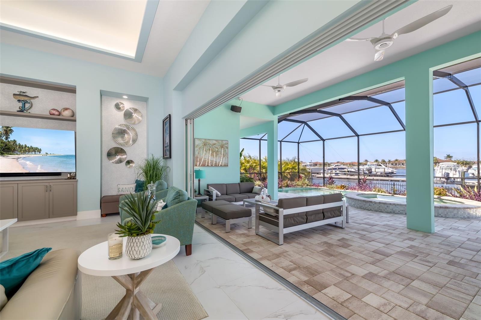 SANCTUARY COVE - Residential