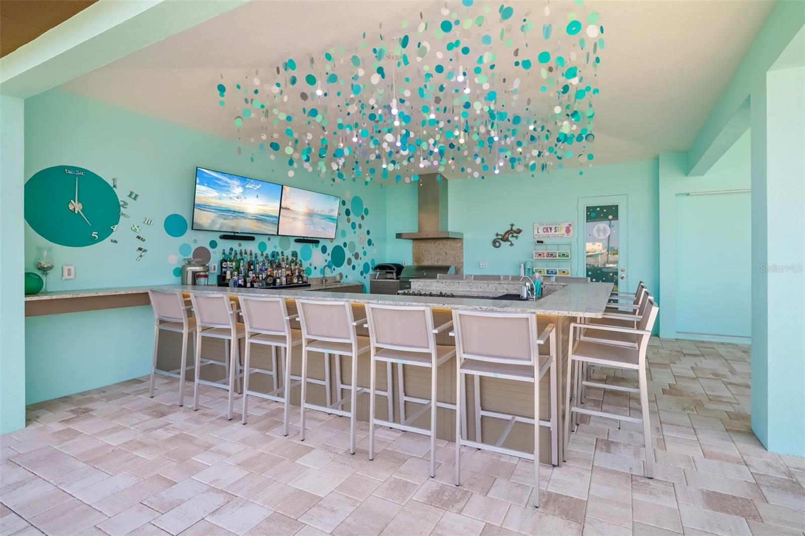 SANCTUARY COVE - Residential