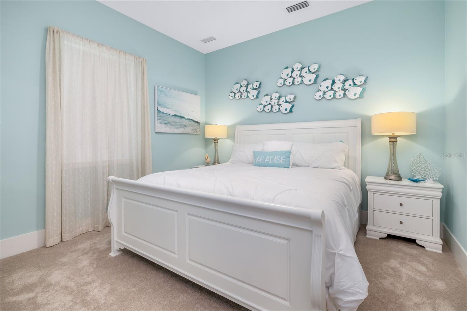 SANCTUARY COVE - Residential