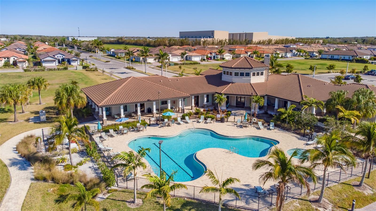 SANCTUARY COVE - Residential