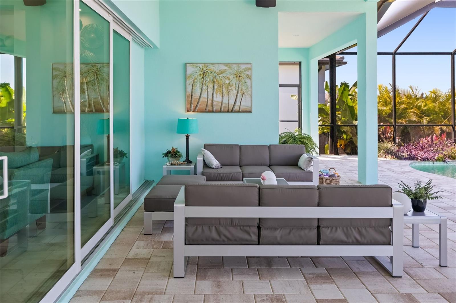 SANCTUARY COVE - Residential