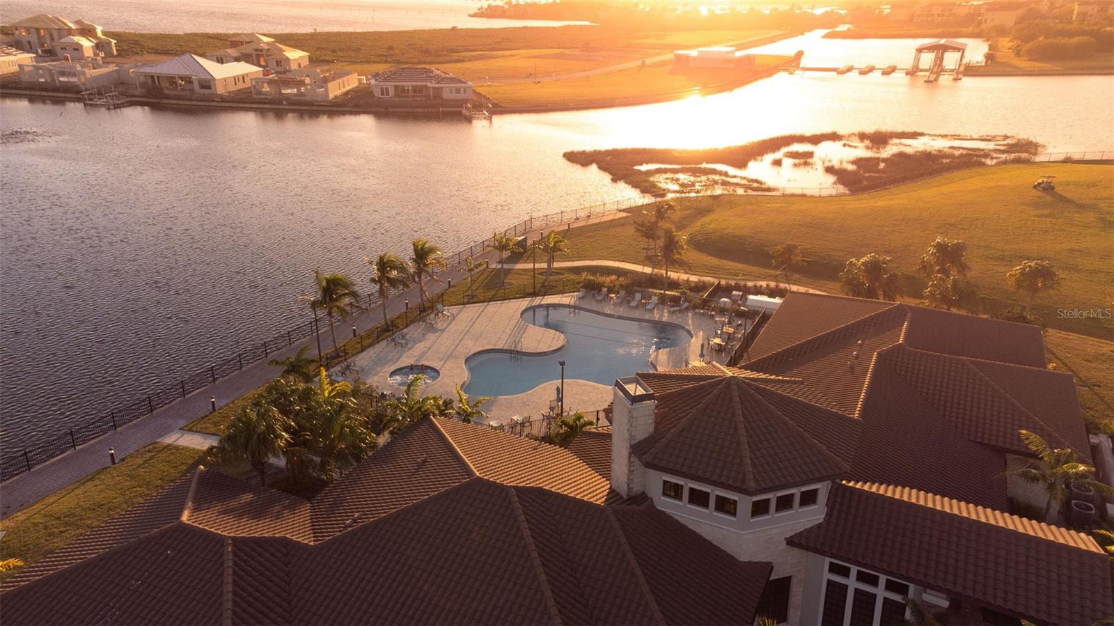 SANCTUARY COVE - Residential