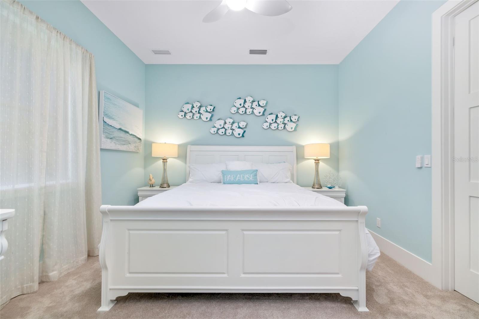 SANCTUARY COVE - Residential