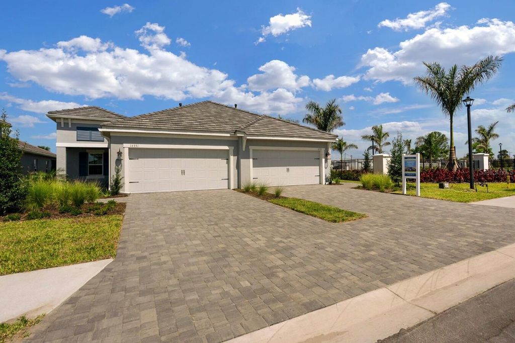 Photo of 2531 Beachcomber Inlet Loop #Tide Water, Lakewood Ranch, FL 34211 (MLS # O6298271)