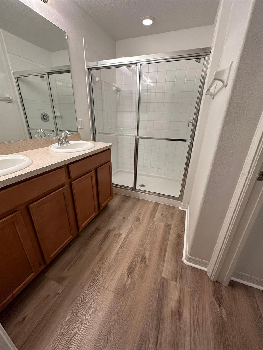 WYNDHAM LAKES ESTATES - Residential Lease