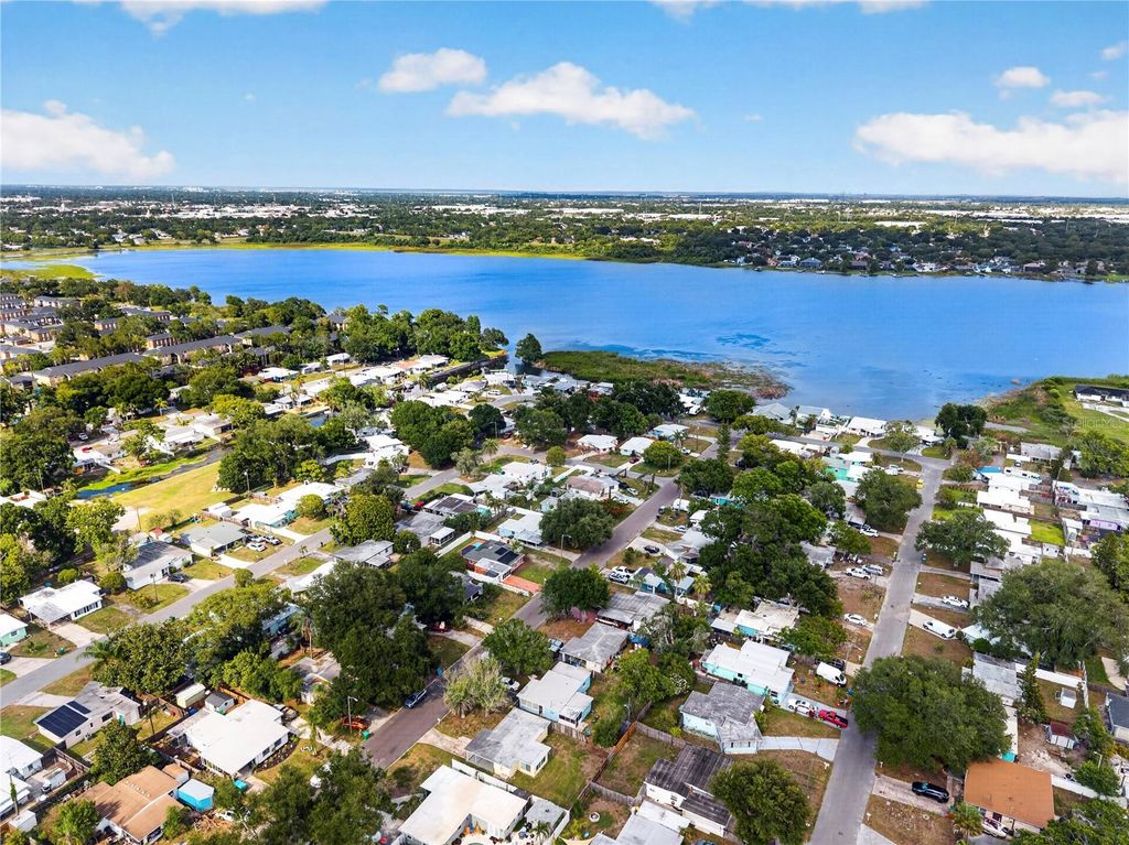 Photo of 10246 117th Drive, Largo, FL 33773 (MLS # TB8506976)