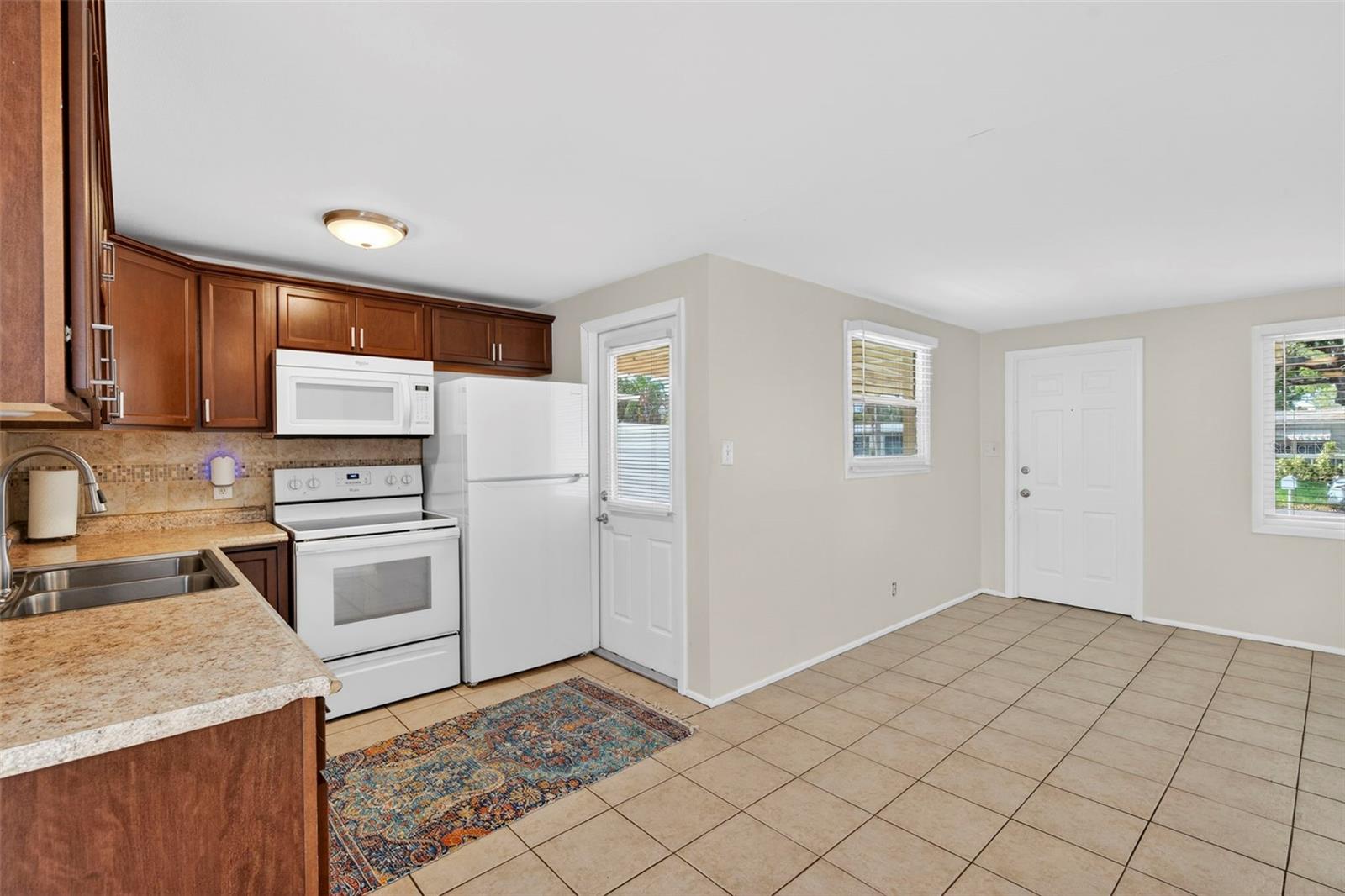 ORANGE LAKE VILLAGE - Residential