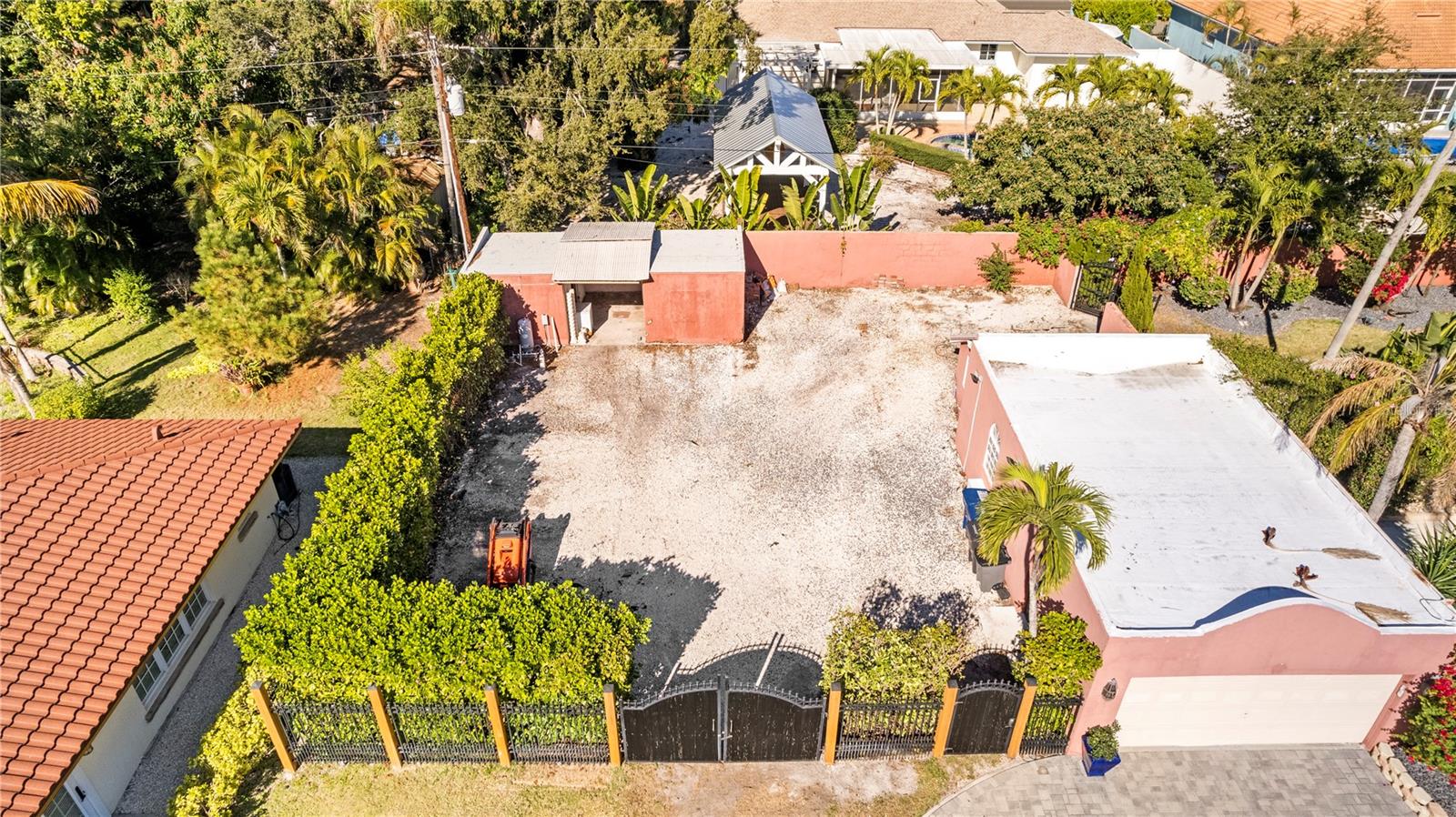 PALMA SOLA PARK - Residential