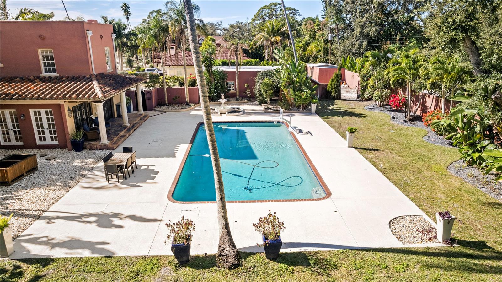 PALMA SOLA PARK - Residential