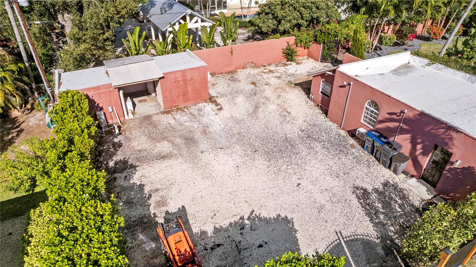 PALMA SOLA PARK - Residential