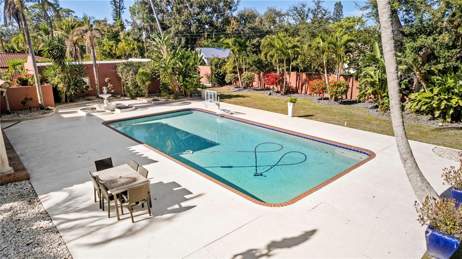 PALMA SOLA PARK - Residential