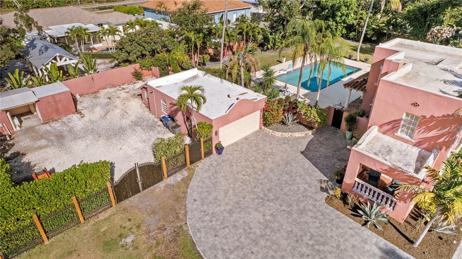 PALMA SOLA PARK - Residential