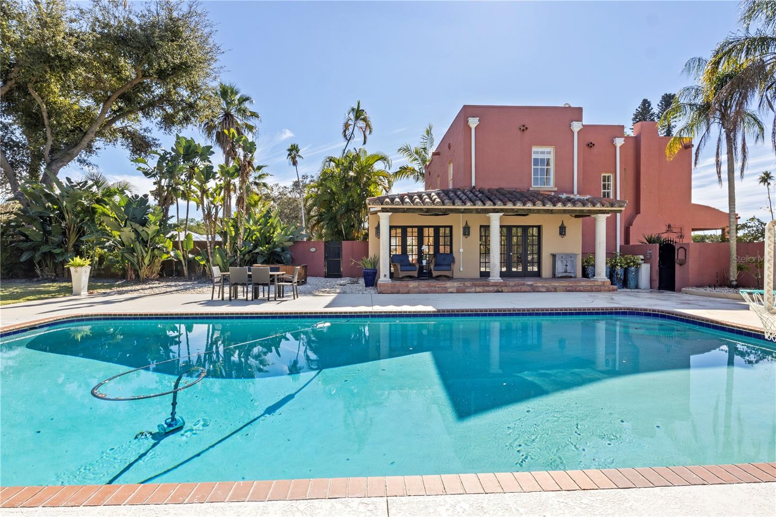 PALMA SOLA PARK - Residential