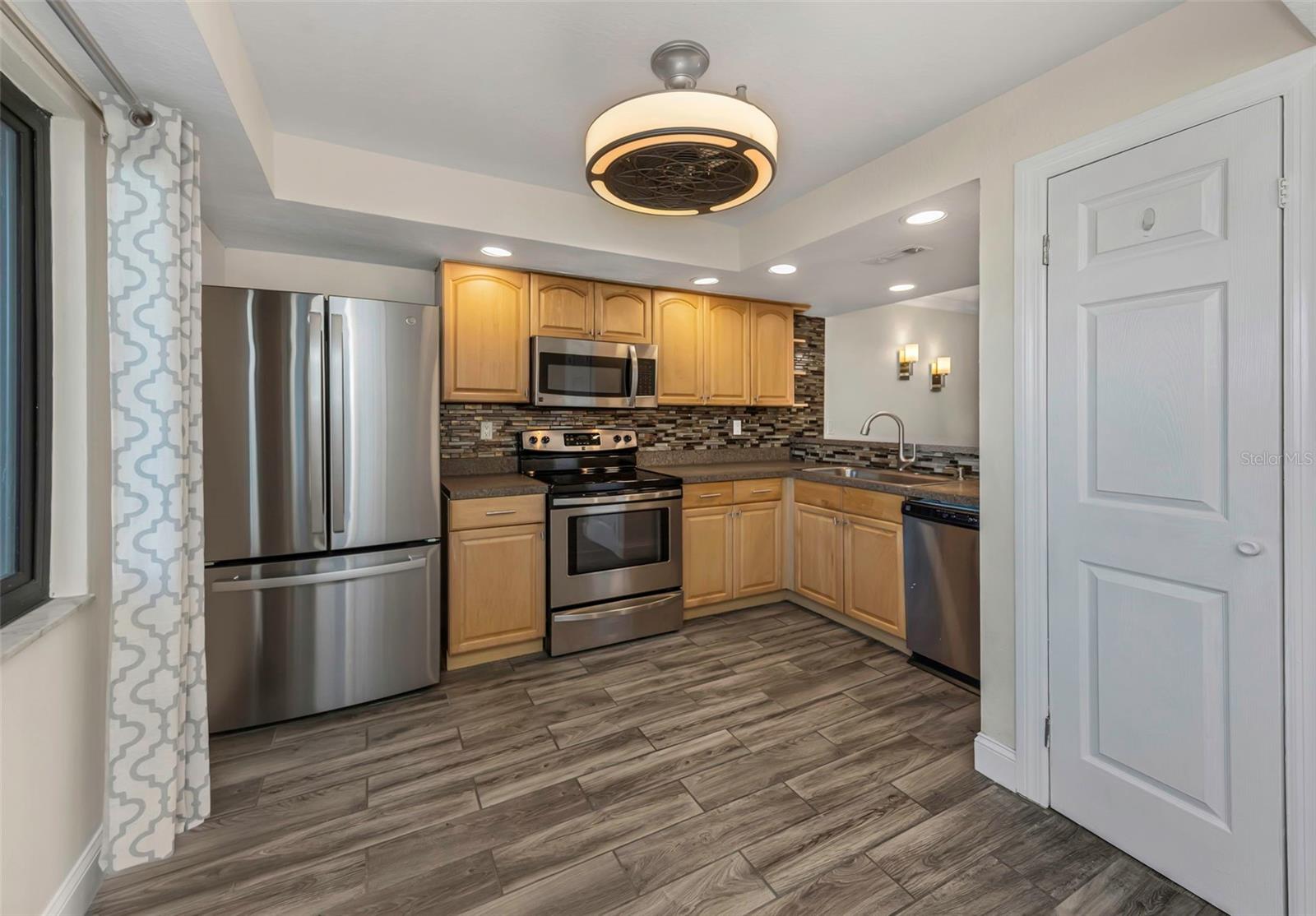 EAST LAKE WOODLANDS CONDO - Residential