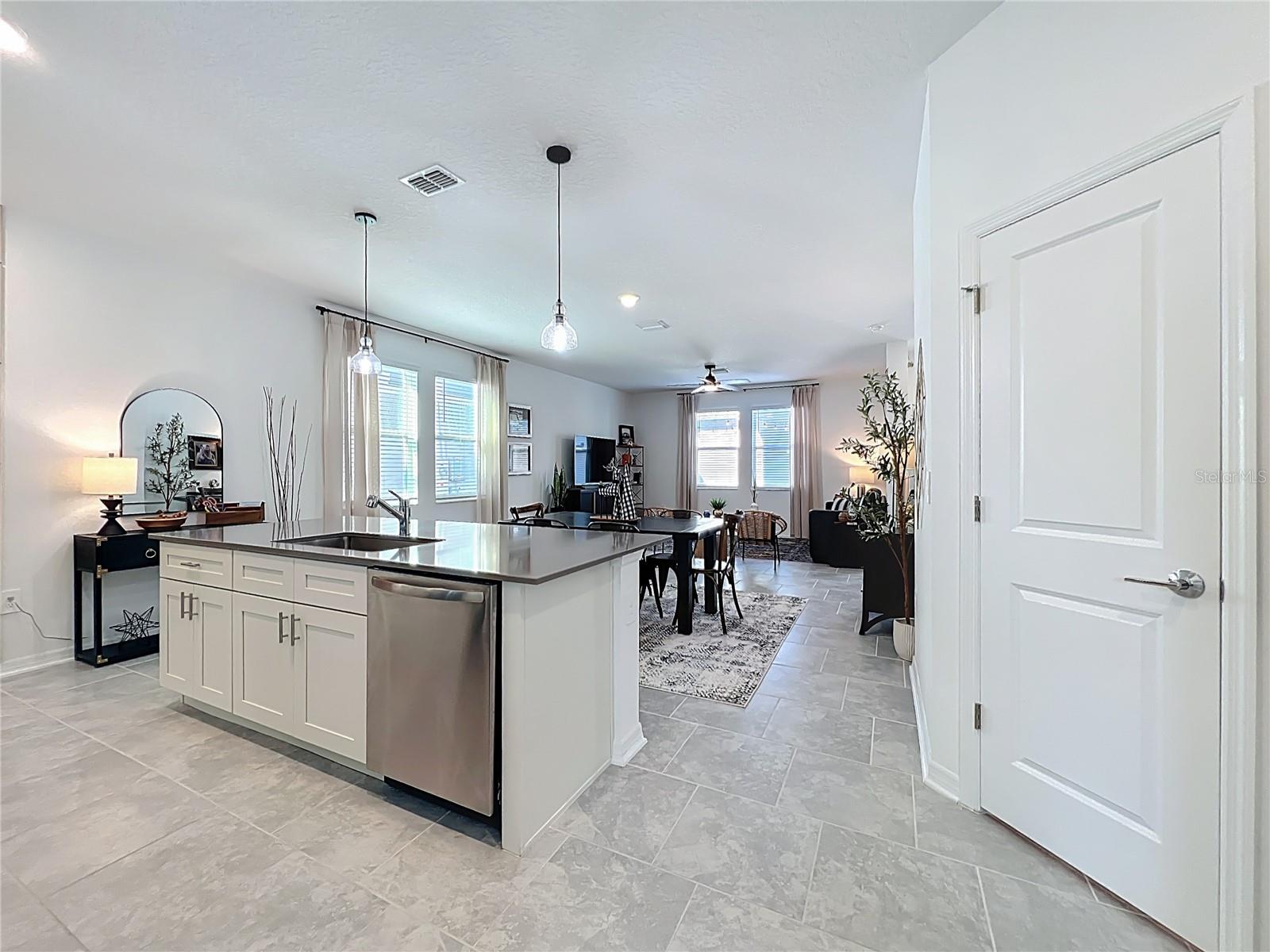 GOLDEN ORCHARD - Residential