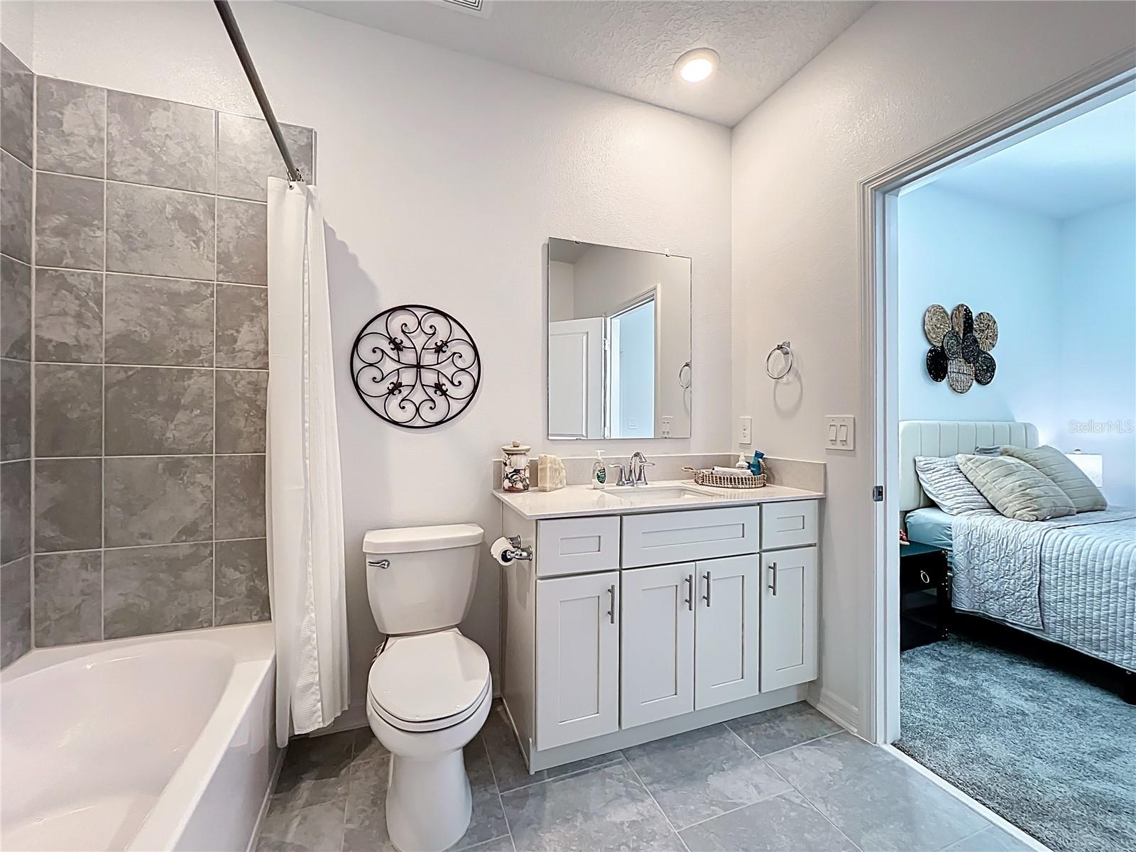 GOLDEN ORCHARD - Residential