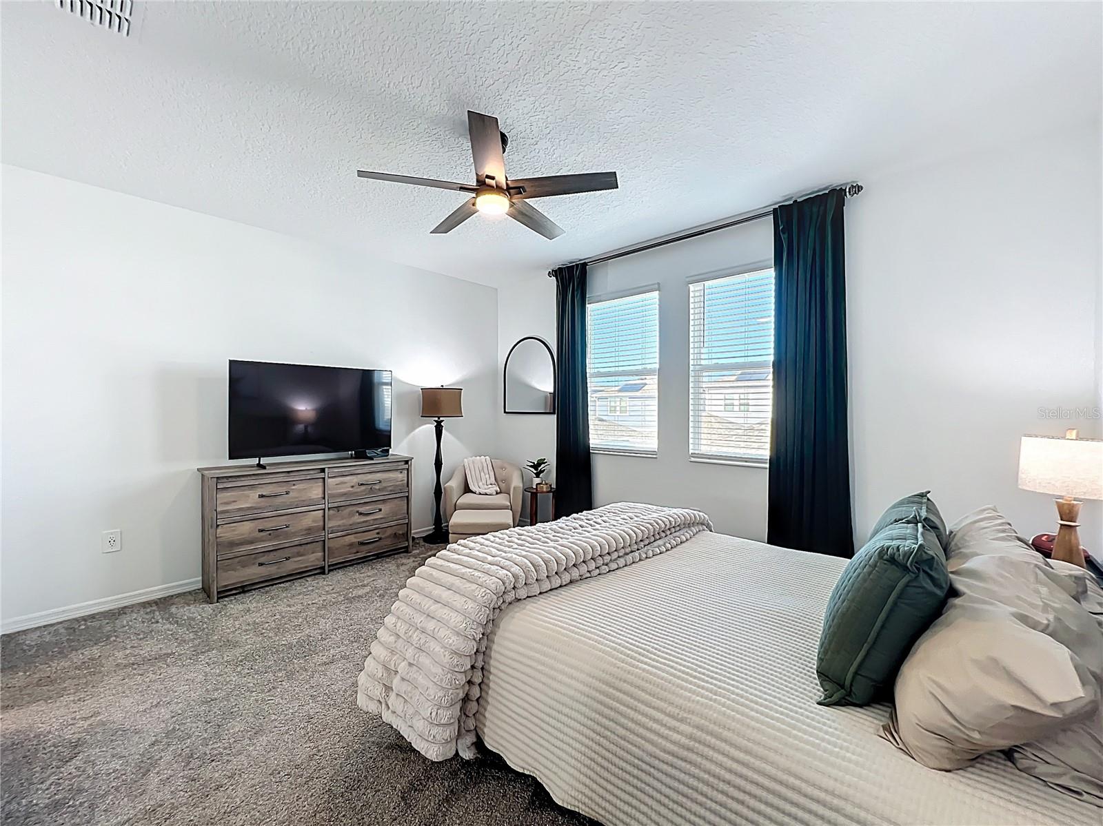 GOLDEN ORCHARD - Residential