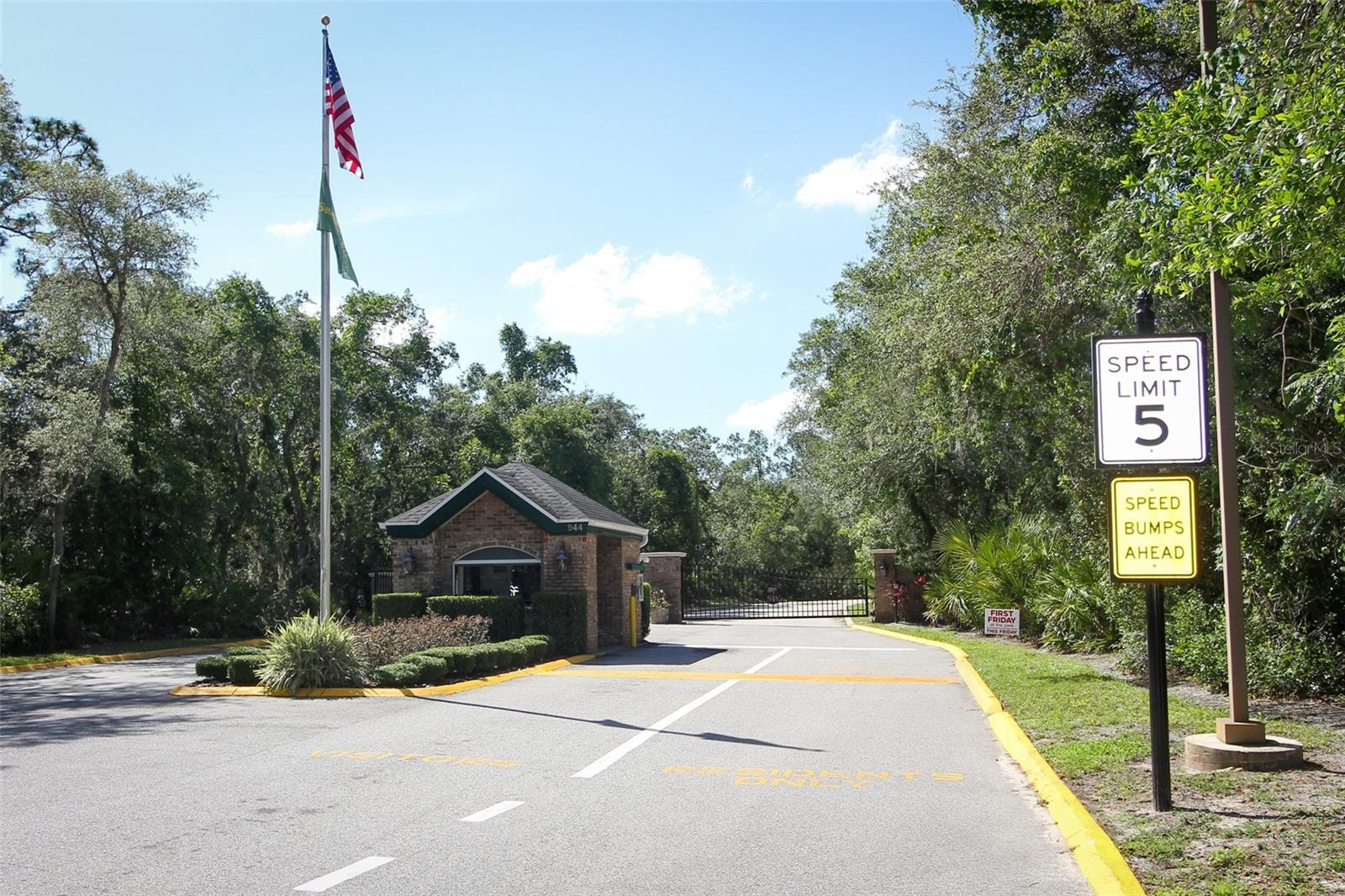 SEMINOLE WOODS 5 AC DEV - Residential