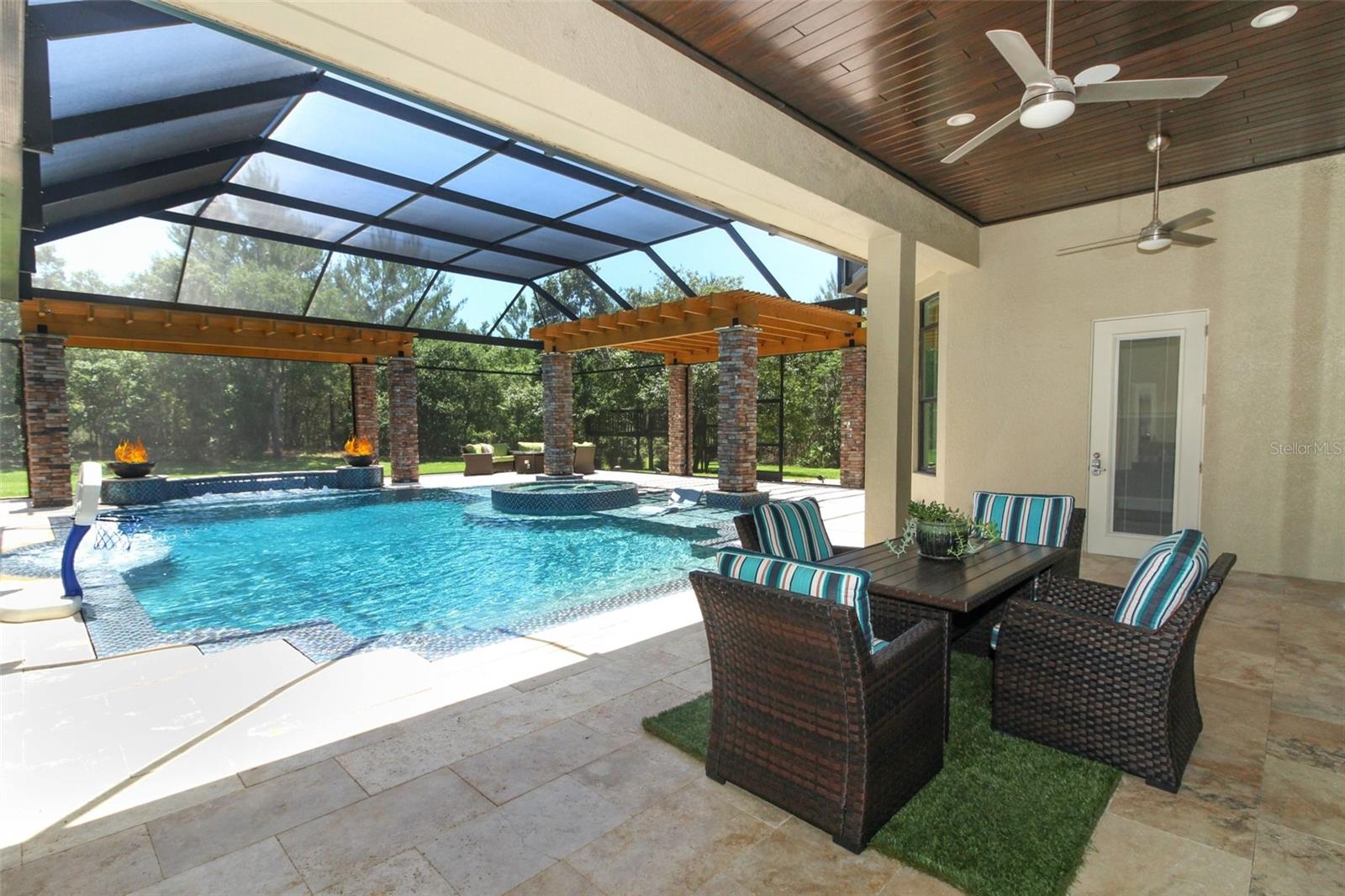 SEMINOLE WOODS 5 AC DEV - Residential