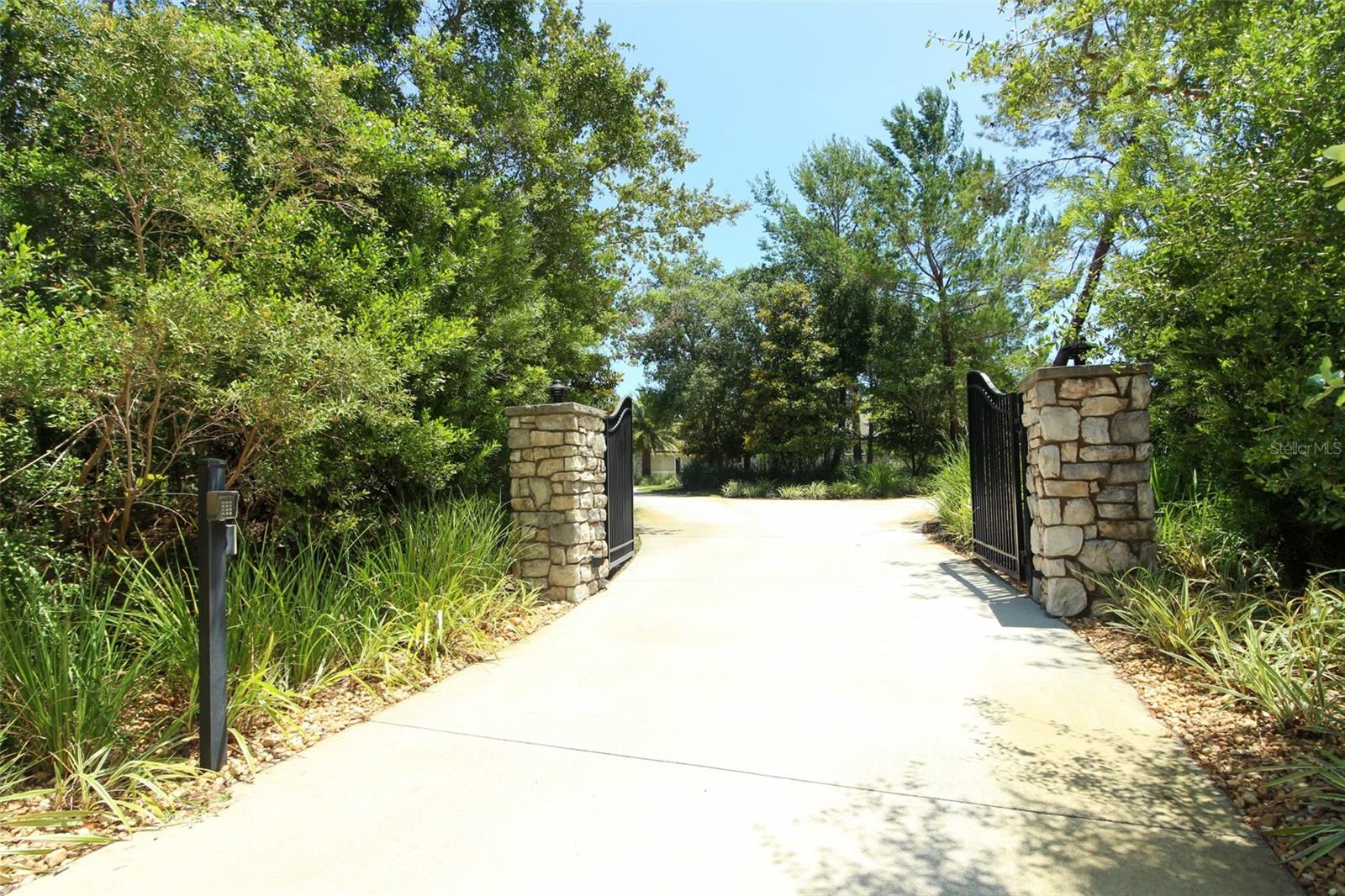 SEMINOLE WOODS 5 AC DEV - Residential