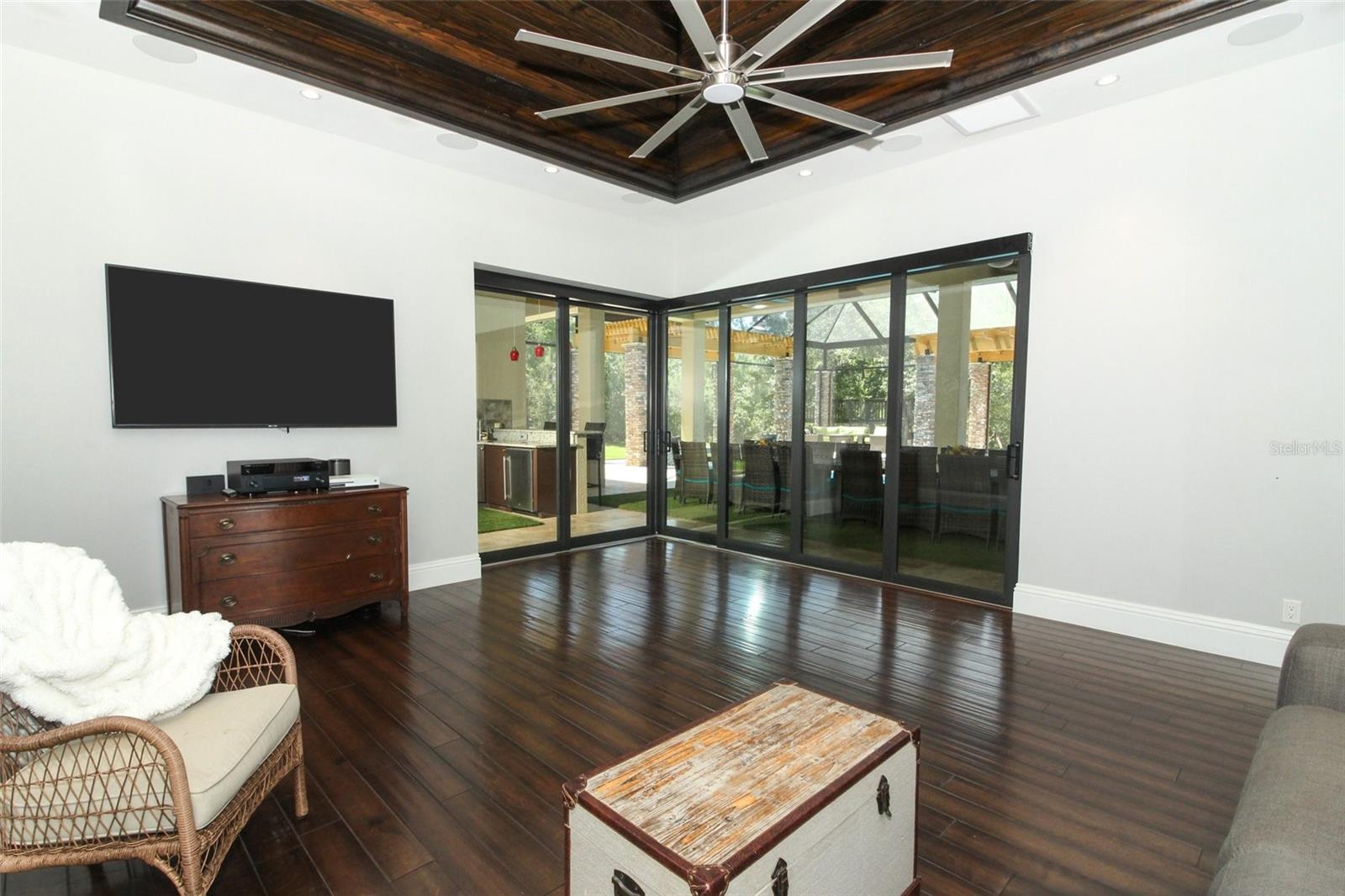 SEMINOLE WOODS 5 AC DEV - Residential